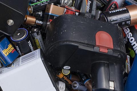 威海汽车电池回收价格表|风帆铁锂电池回收
